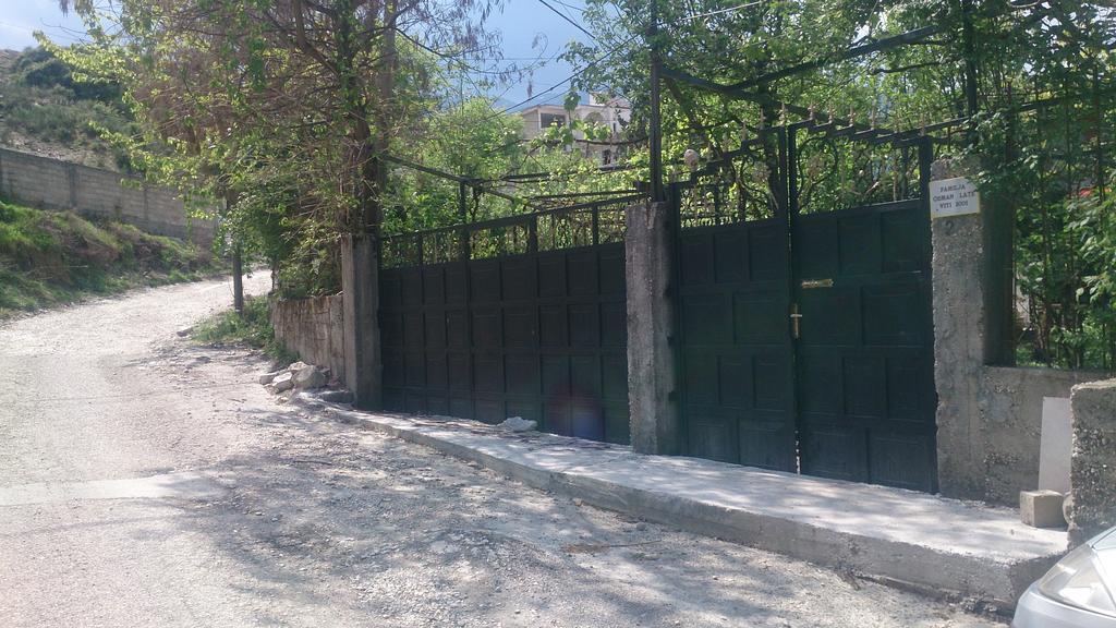 Camping Late Gjirokastër 外观 照片